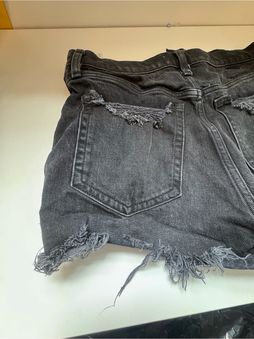 Abercrombie & Fitch Black ultra High-Rise mom Frayed Denim Shorts - Picture 2 of 6